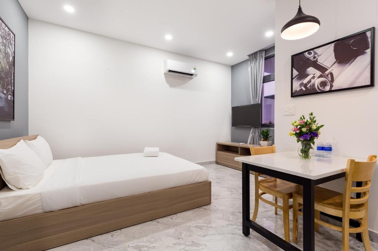 Yours Studio Airport Hotel โฮจิมินห์ซิตี้ ภายนอก รูปภาพ