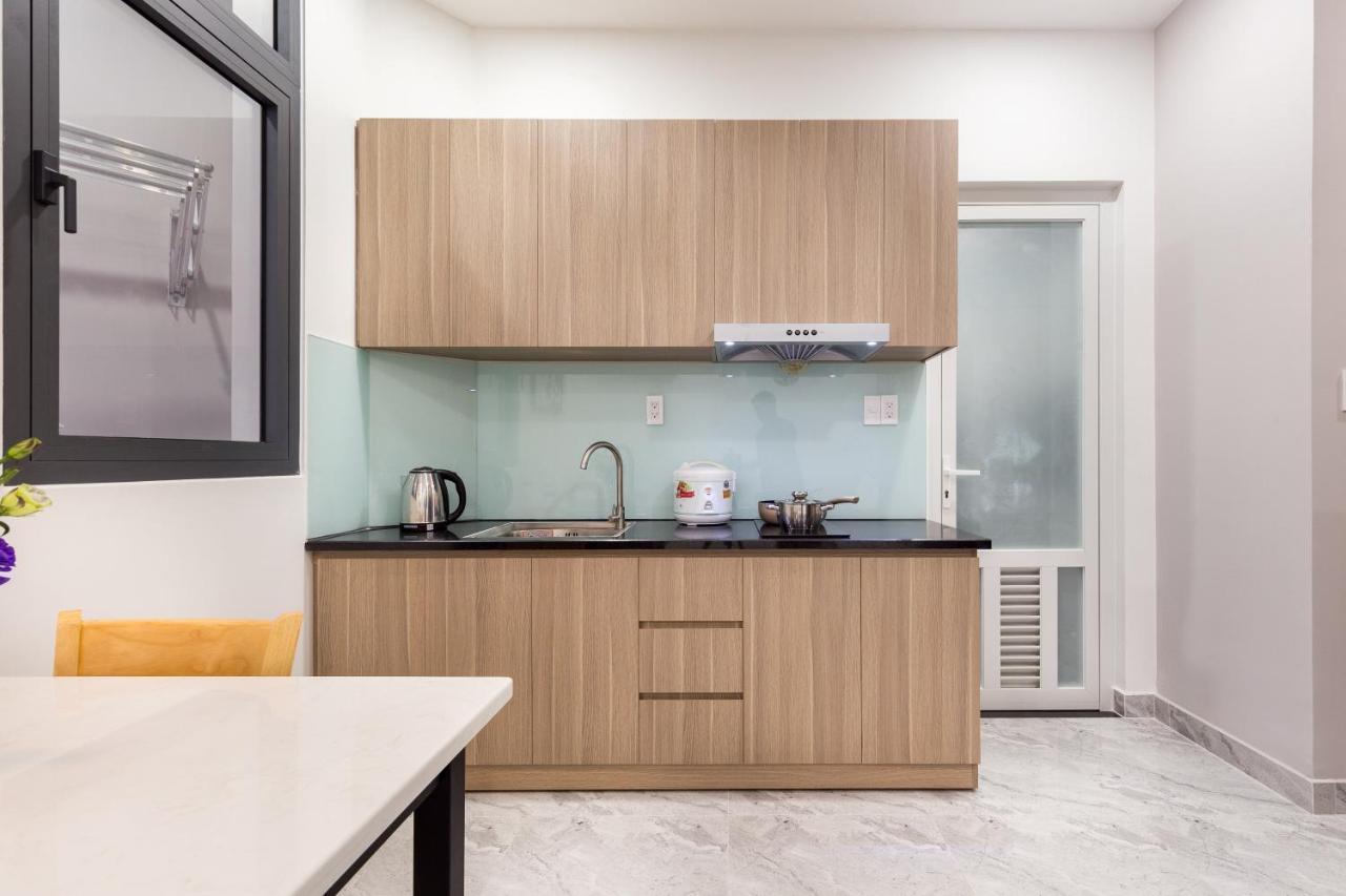 Yours Studio Airport Hotel โฮจิมินห์ซิตี้ ภายนอก รูปภาพ