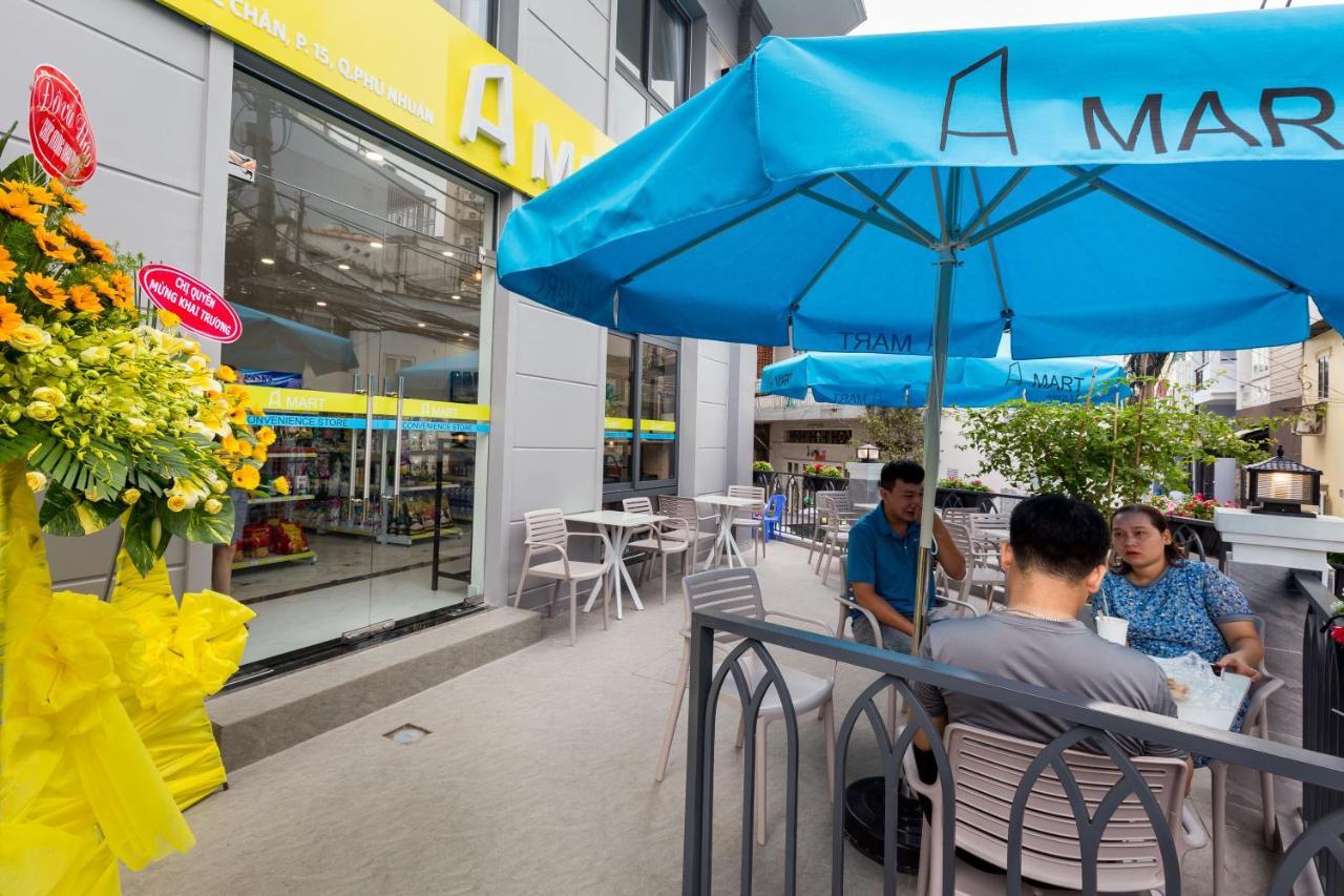 Yours Studio Airport Hotel โฮจิมินห์ซิตี้ ภายนอก รูปภาพ