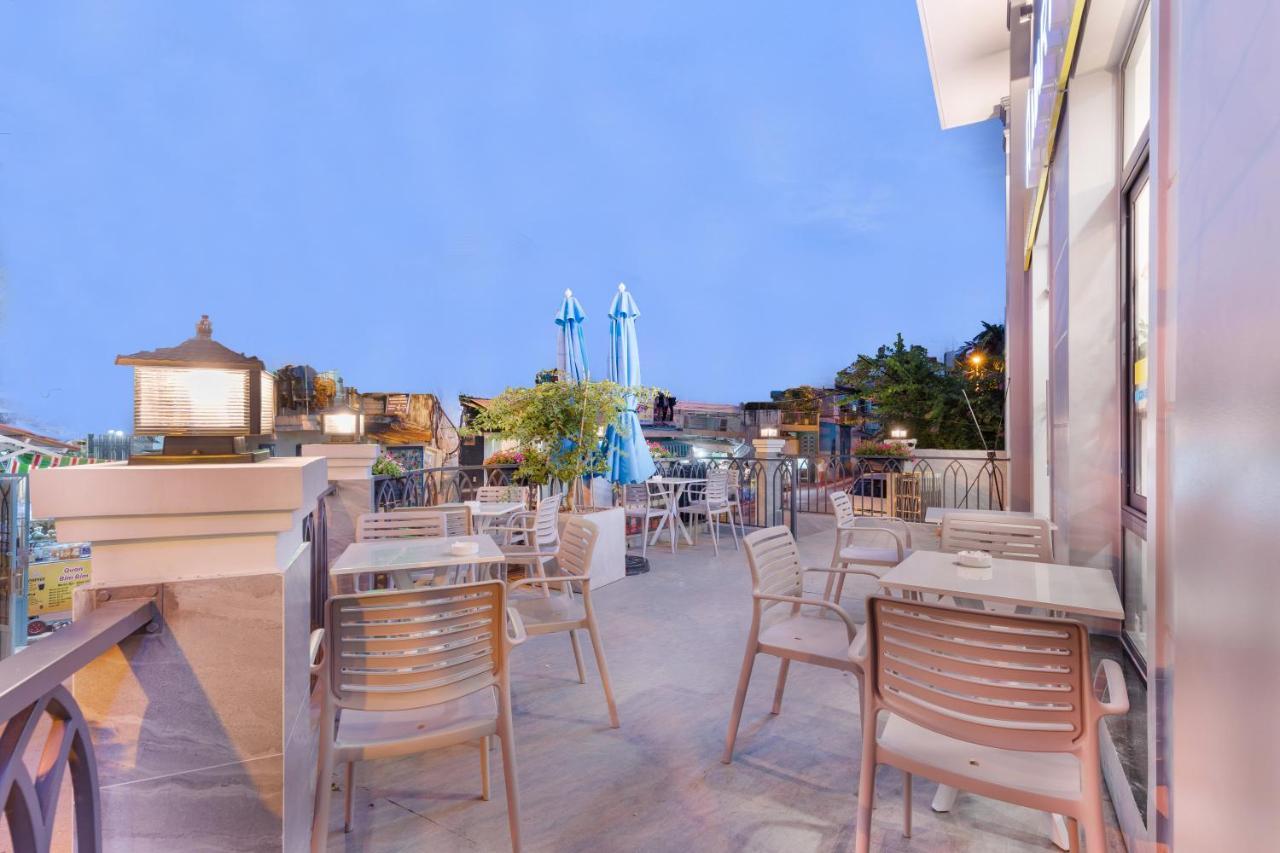 Yours Studio Airport Hotel โฮจิมินห์ซิตี้ ภายนอก รูปภาพ