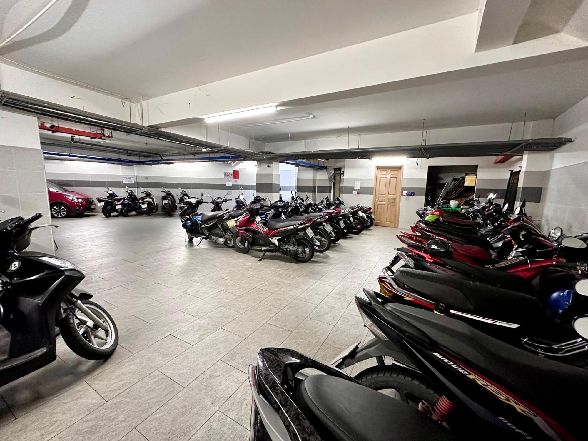 Yours Studio Airport Hotel โฮจิมินห์ซิตี้ ภายนอก รูปภาพ